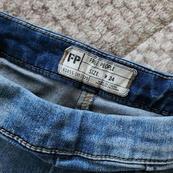 Free People Denim Shorts - Picture 4 of 4